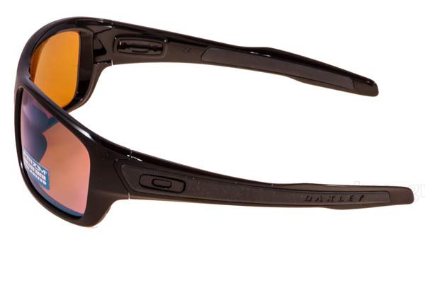 Oakley modello Turbine 9263 di colore 13 Black Prizm Shallow H2O Polarized