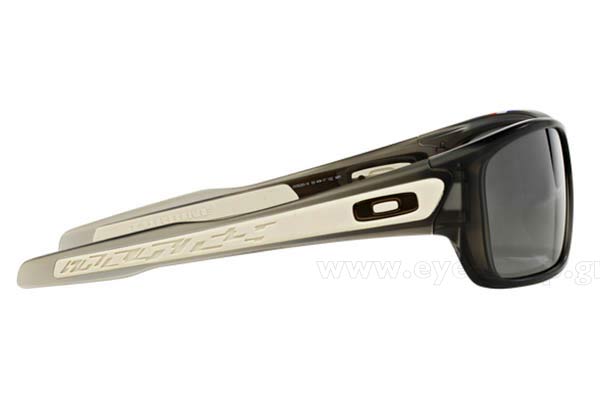 Oakley modello Turbine 9263 di colore 16 Tour De france