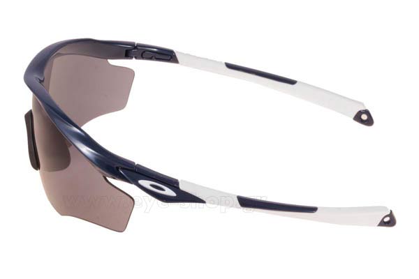 Oakley modello M2Frame XL 9343 di colore 02 Polished Navy