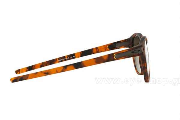Oakley modello 9265 LATCH di colore 02 Matte Brown Tortoise