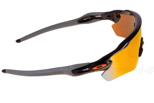 Oakley modello 9208 RADAR EV PATH di colore 19 Black Fire Iridium