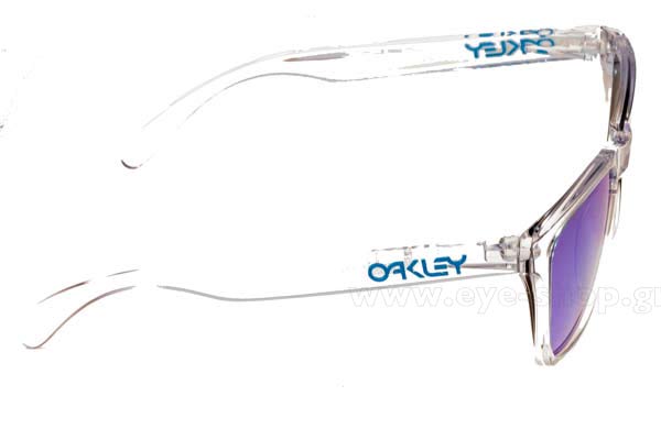 Oakley modello Frogskins 9013 di colore A6 Crystal Clear Sapphire Iridium