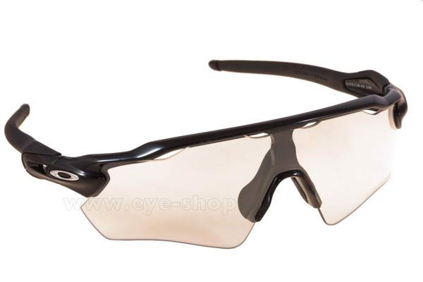 Occhiali Oakley 9208 RADAR EV PATH 45 Photochromic Black Black Iridium