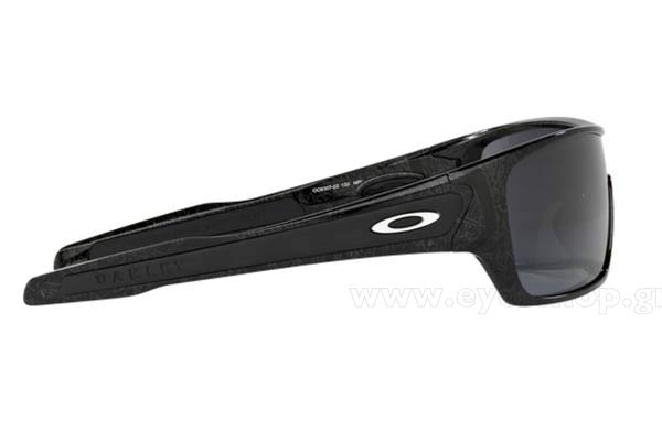Oakley modello Turbine Rotor 9307 di colore 02 BlkSilver GhostTxt Black Iridium