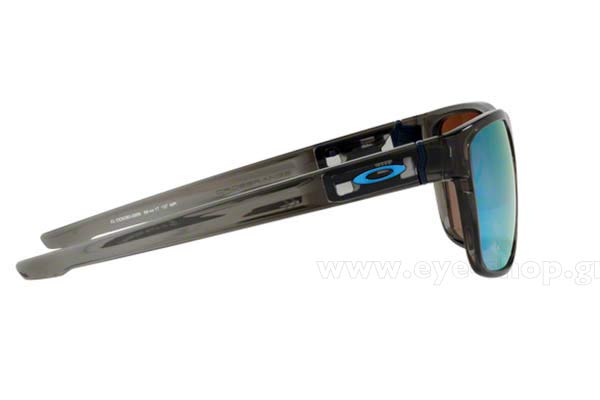 Oakley modello CROSSRANGE XL 9360 di colore 09 GREY SMOKE  prizm deep h2o polarized