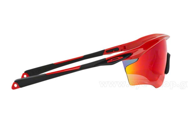 Oakley modello M2Frame XL 9343 di colore 11 REDLINE