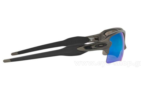 Oakley modello 9188 FLAK 2.0 XL di colore 61