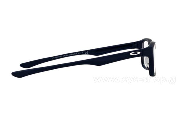 Oakley modello 8081 PLANK 2.0 di colore 03 SoftCoat Uni Blue