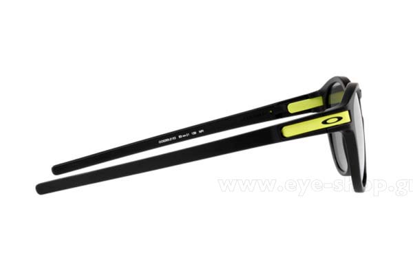 Oakley modello 9265 LATCH di colore 21 Valentino Rossi Mt Black Chrome Iridium