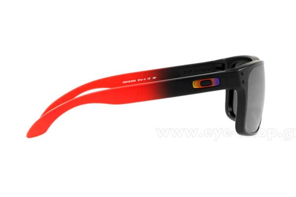 Oakley modello Holbrook 9102 di colore D3
