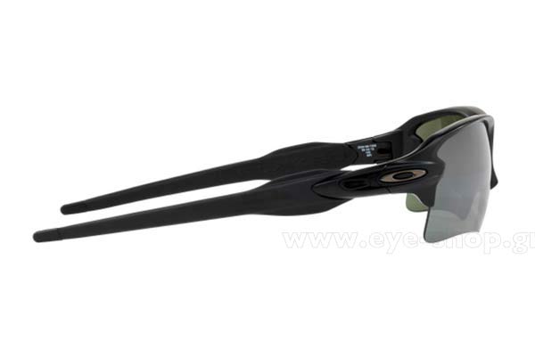 Oakley modello 9188 FLAK 2.0 XL di colore 73 Mt Black Prizm Black Iridium