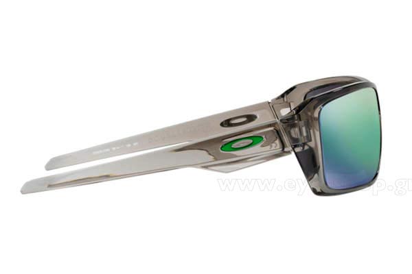Oakley modello Double Edge 9380 di colore 03 Grey Ink Jade Iridium