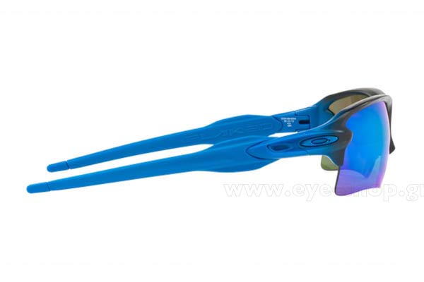 Oakley modello 9188 FLAK 2.0 XL di colore 65 Prizm Sapphire Polarized