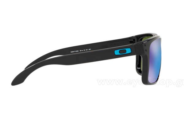 Oakley modello 9417 HOLBROOK XL di colore 03 prizm sapphire