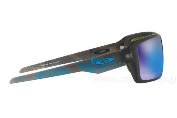 Oakley modello Double Edge 9380 di colore 22