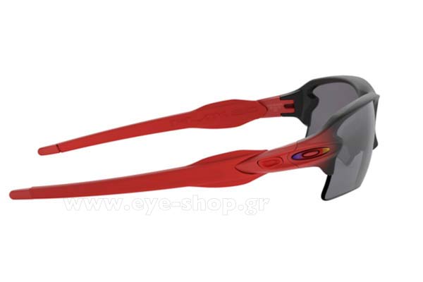 Oakley modello 9188 FLAK 2.0 XL di colore 66
