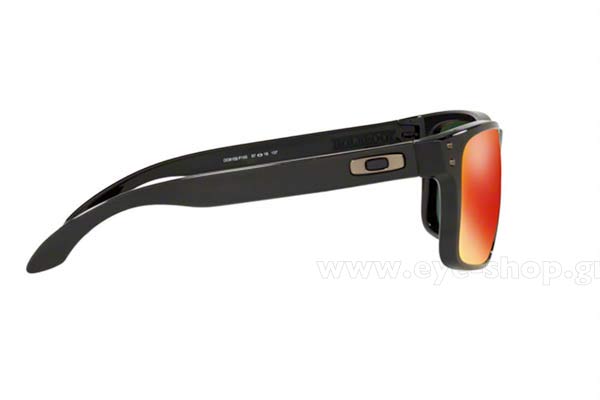 Oakley modello Holbrook 9102 di colore F1 polarized