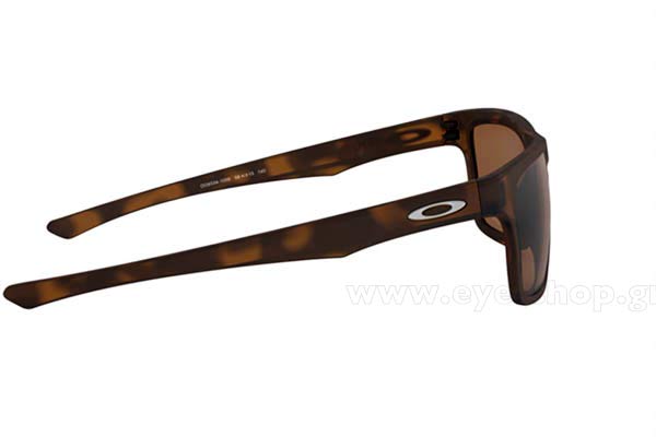 Oakley modello HOLSTON 9334 di colore 933410