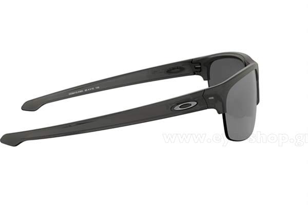 Oakley modello SLIVER EDGE 9413 di colore 03