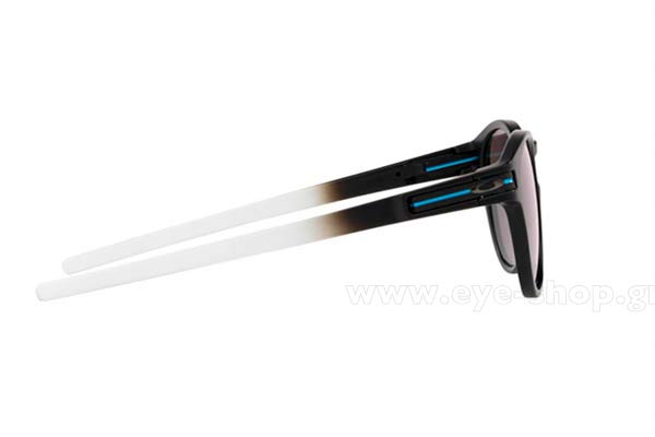Oakley modello 9265 LATCH di colore 35