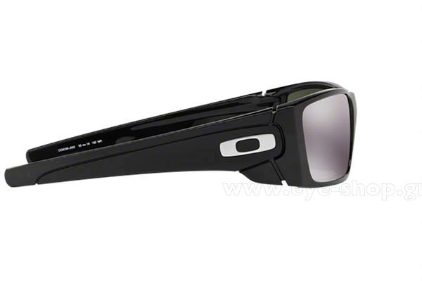 Oakley modello Fuel Cell 9096 di colore J5 Prizm Black Irdium