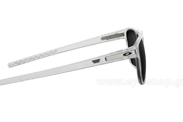 Oakley modello Latch Beta 9436 di colore 02 Prizm Black