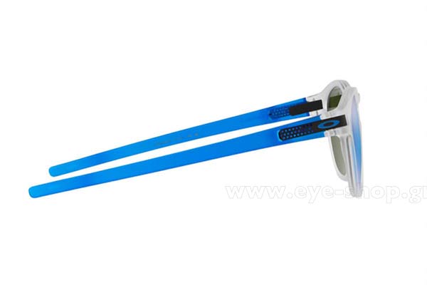 Oakley modello 9265 LATCH di colore 48 Crystal pop