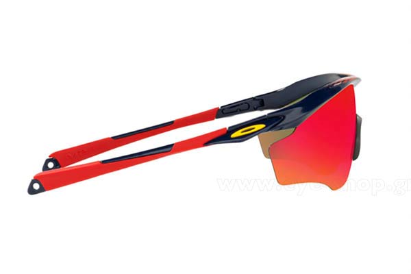 Oakley modello M2Frame XL 9343 di colore 12 Snapback