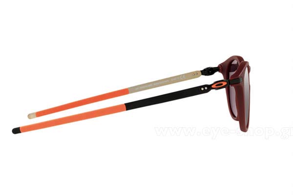 Oakley modello Pitchman R 9439 di colore 08