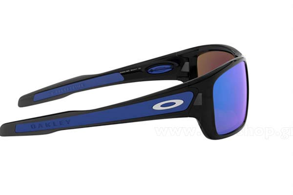 Oakley modello Turbine 9263 di colore 56