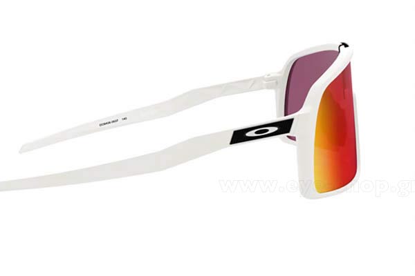 Oakley modello 9406 SUTRO di colore 06