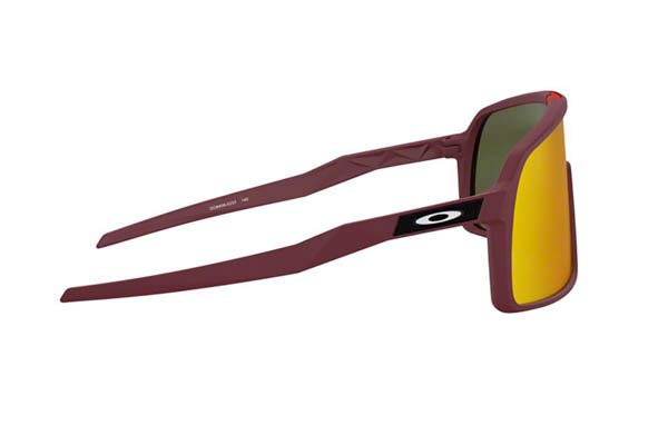 Oakley modello 9406 SUTRO di colore 02