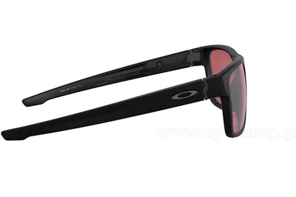 Oakley modello CROSSRANGE 9361 di colore 30