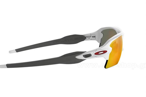 Oakley modello 9188 FLAK 2.0 XL di colore 93