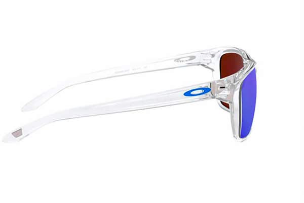 Oakley modello SYLAS 9448 di colore 04