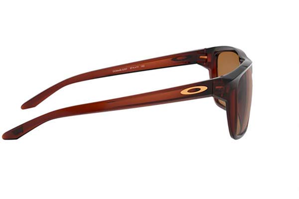 Oakley modello SYLAS 9448 di colore 02