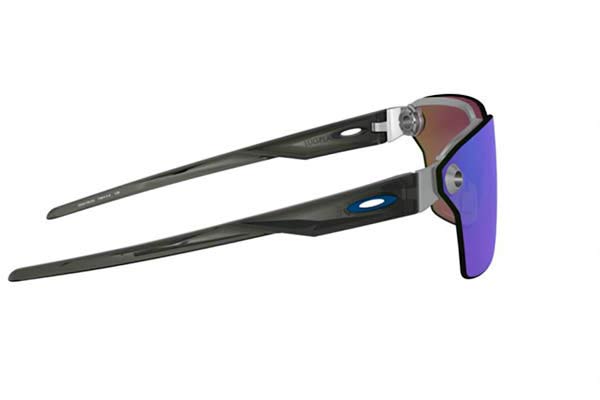 Oakley modello LUGPLATE 4139 di colore 03