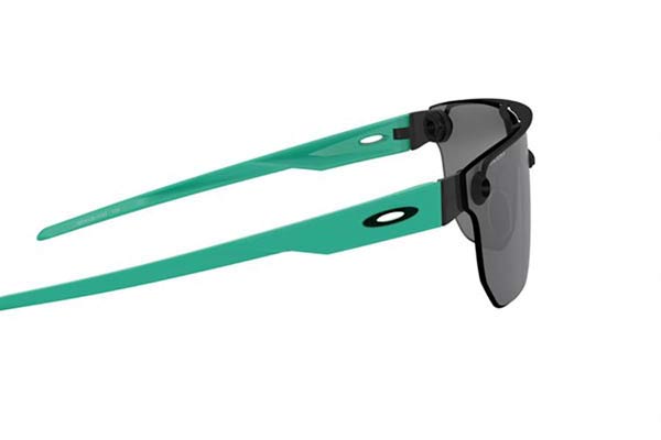 Oakley modello CHRYSTL 4136 di colore 11
