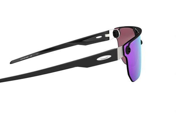Oakley modello CHRYSTL 4136 di colore 09