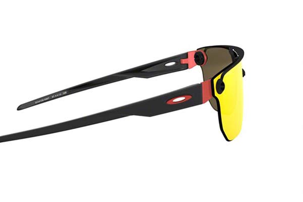 Oakley modello CHRYSTL 4136 di colore 07