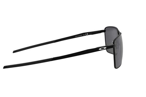 Oakley modello Ejector 4142 di colore 01