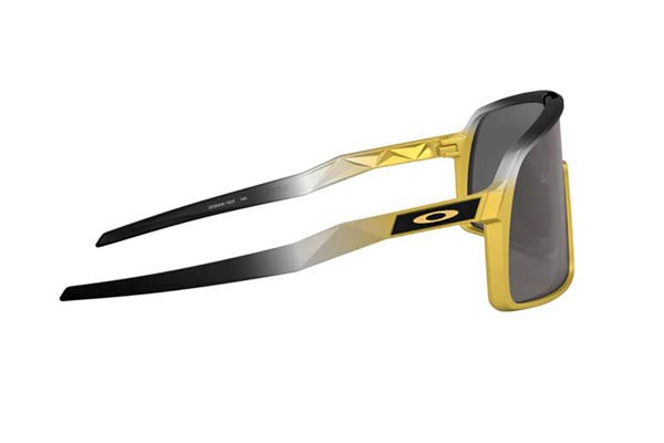 Oakley modello 9406 SUTRO di colore 18