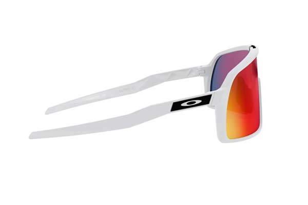 Oakley modello SUTRO S 9462 di colore 05