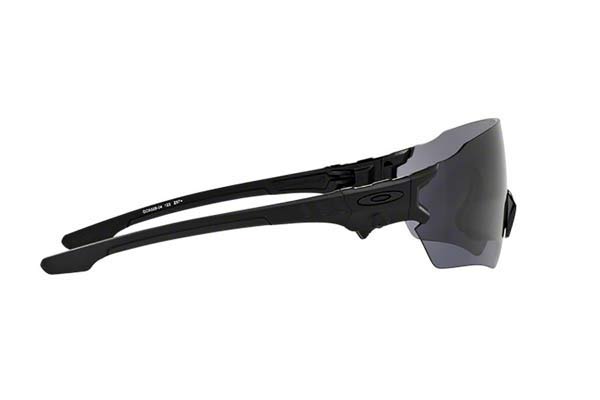 Oakley modello TOMBSTONE SPOIL 9328 SI di colore 04 SI Tactical