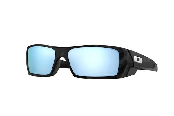 Oakley modello Gascan 9014 di colore 81