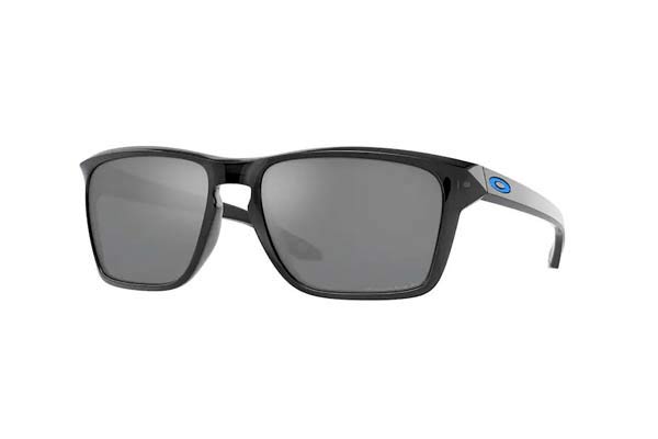 Oakley modello SYLAS 9448 di colore 23