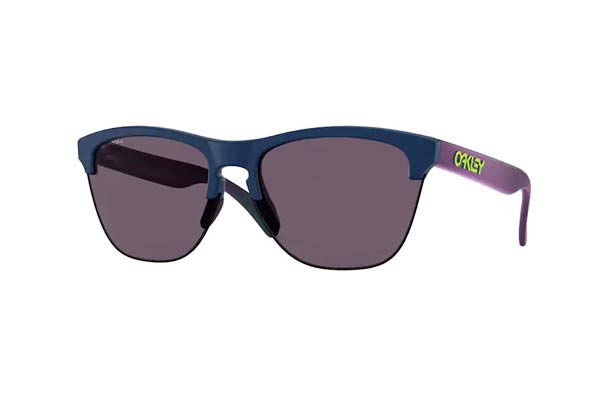 Oakley modello 9374 FROGSKINS LITE di colore 47