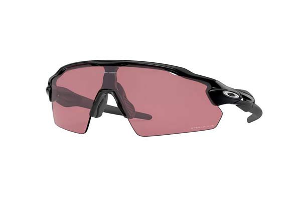 Oakley modello RADAR EV PITCH 9211 di colore 18