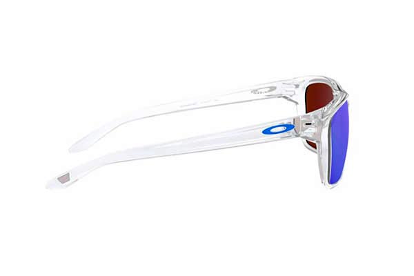 Oakley modello SYLAS 9448 di colore 04