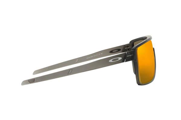 Oakley modello 9147 CASTEL di colore 05